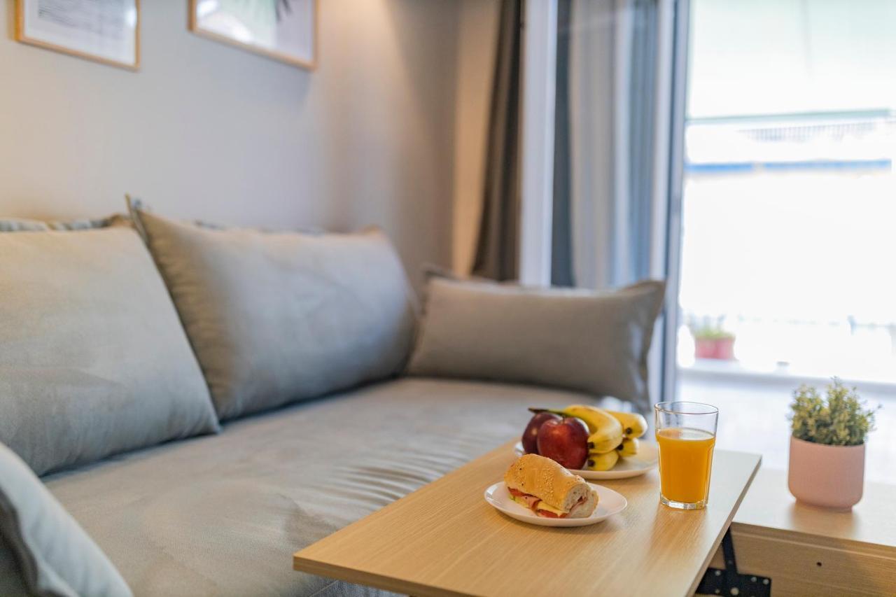 Honeybee Apartment เอเธนส์ ภายนอก รูปภาพ