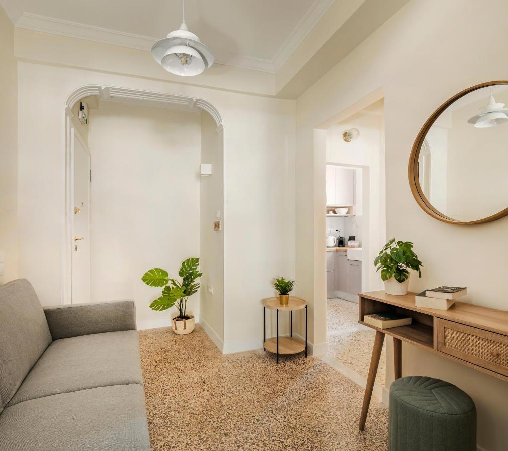 Honeybee Apartment เอเธนส์ ภายนอก รูปภาพ
