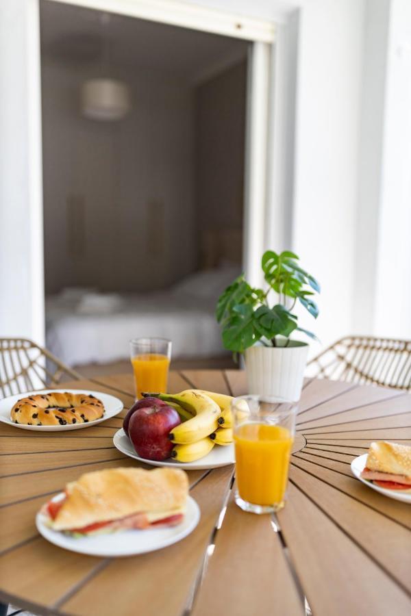 Honeybee Apartment เอเธนส์ ภายนอก รูปภาพ